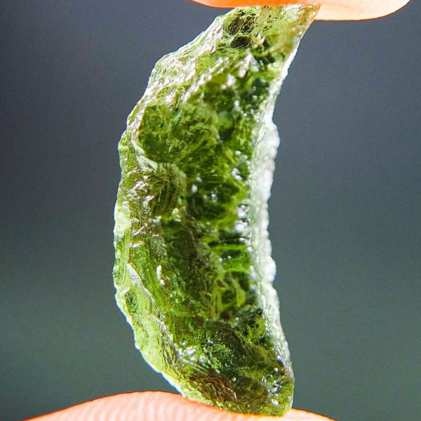 Certified Moldavite with two kinds of sculpture - Vibrant green - Shiny - quality A+