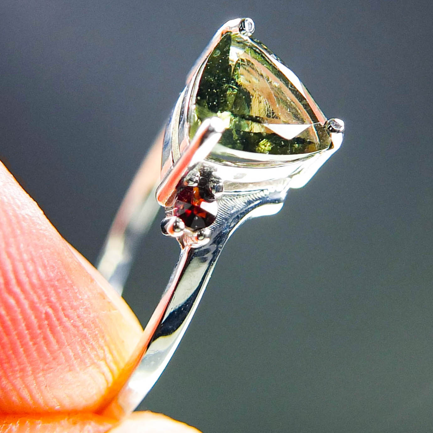Ring - Moldavite + Silver + Red garnets - Certified