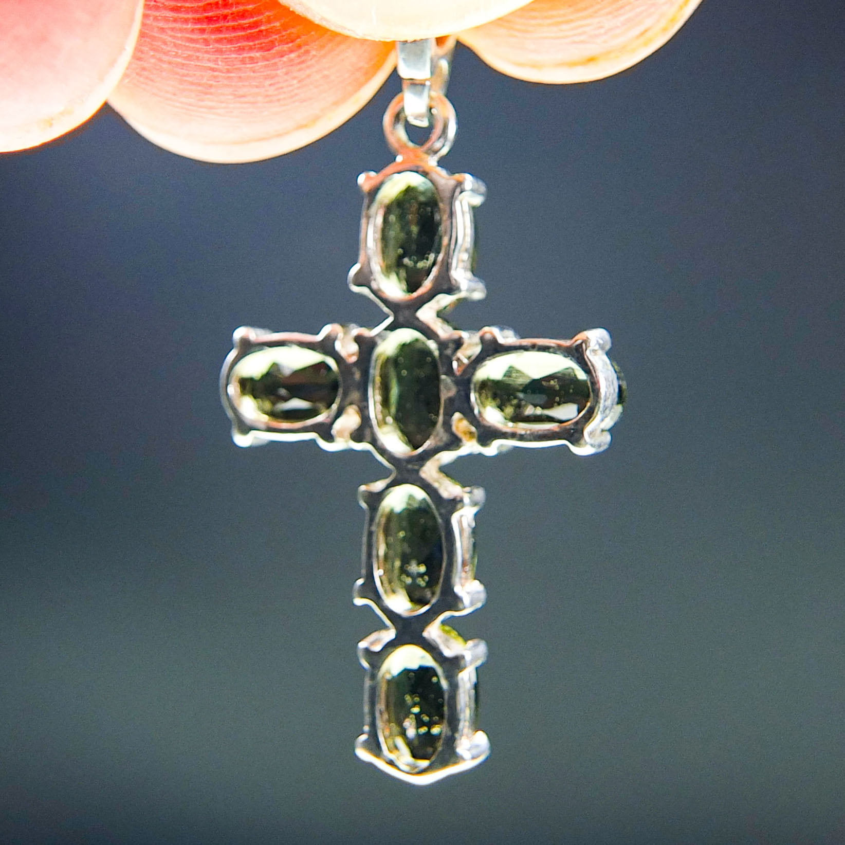 Moldavite pendant with CERTIFICATE