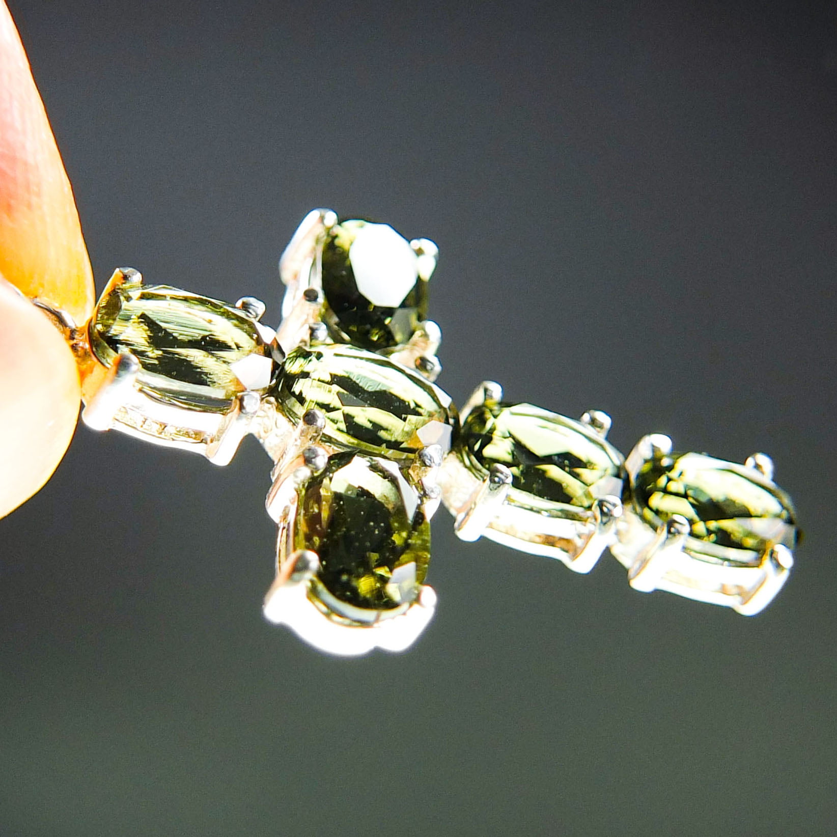 Moldavite pendant with CERTIFICATE