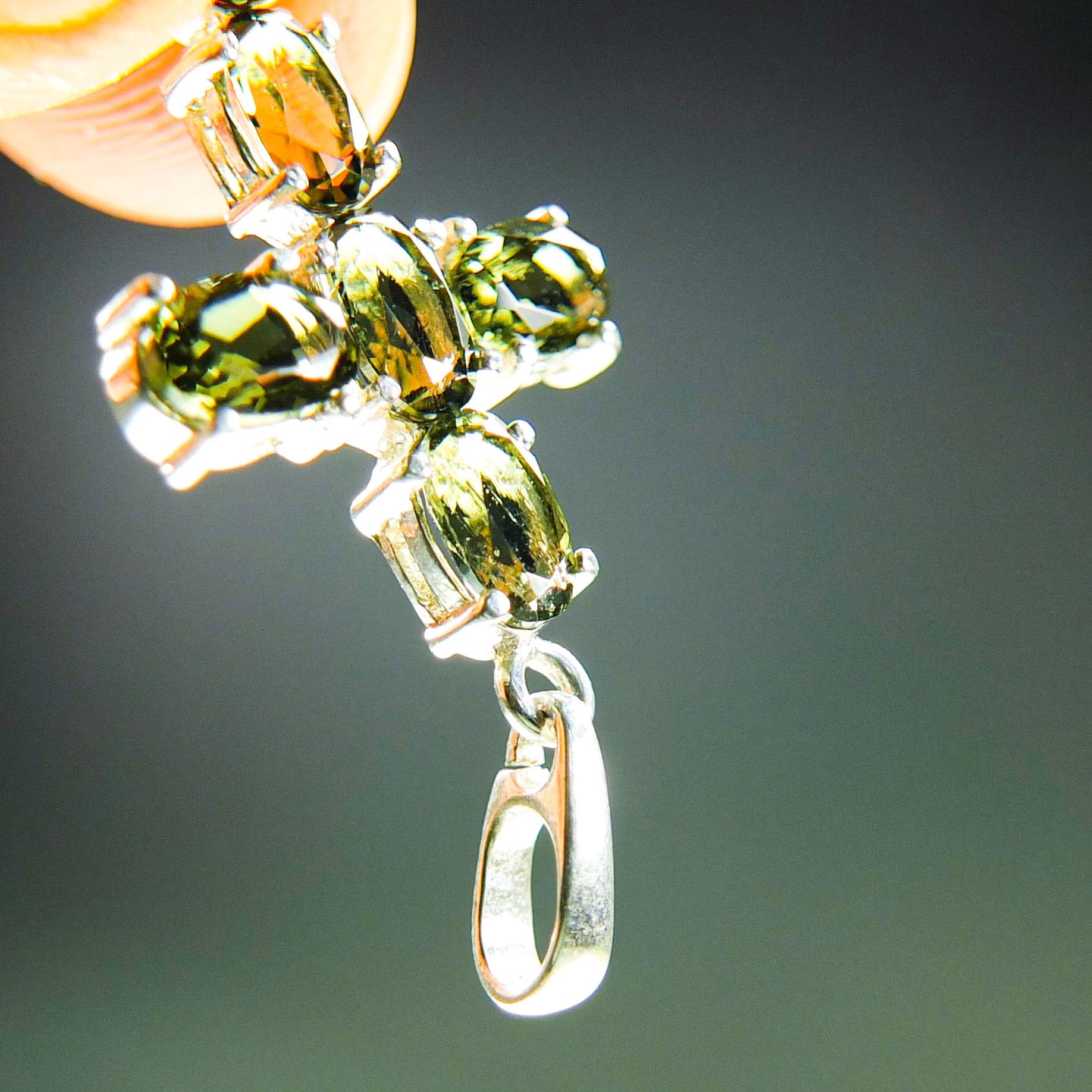 Moldavite pendant with CERTIFICATE